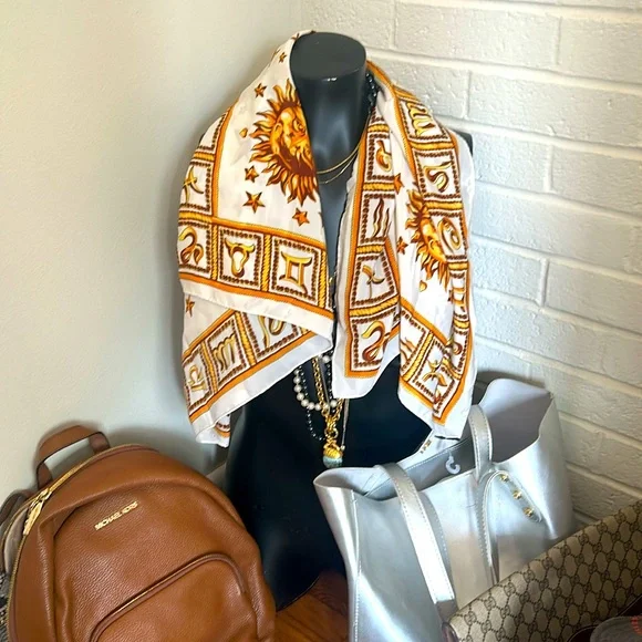 🌞VERSACE 100% Silk Celestial Sun & Astrology-Themed Cream and Gold Scarf - Picture 4 of 7
